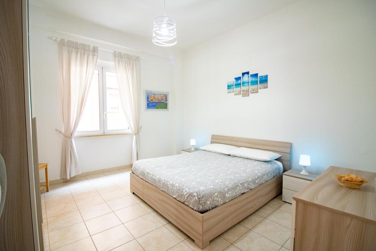 La Casa Di Polignano- Locazione Turistica Apartment Polignano a Mare Bagian luar foto
