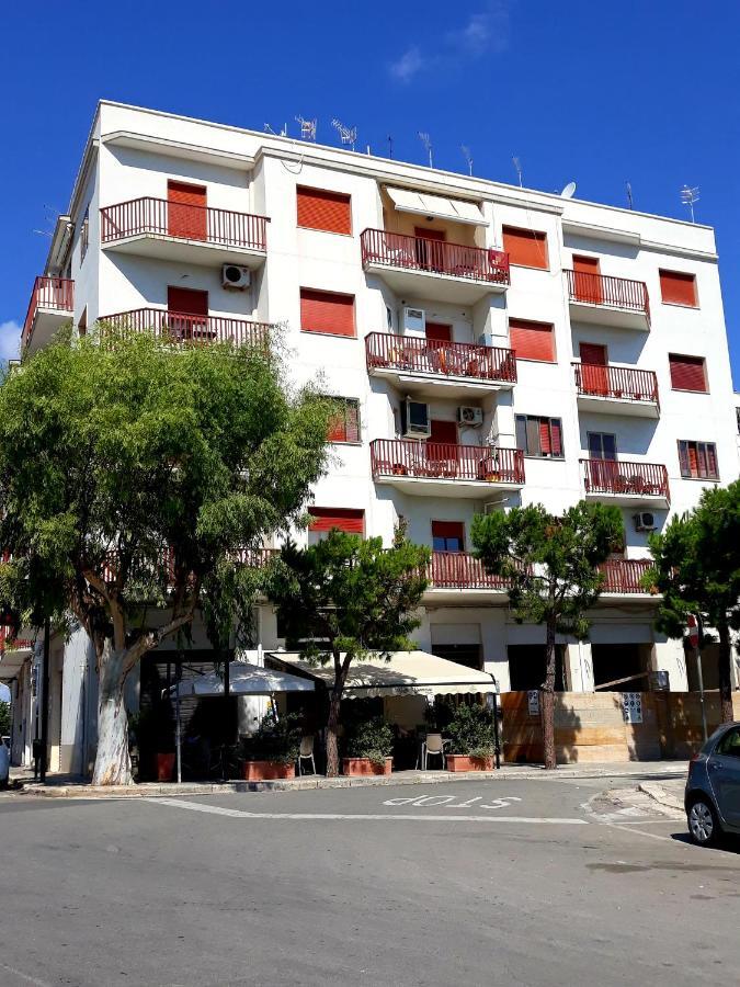 La Casa Di Polignano- Locazione Turistica Apartment Polignano a Mare Bagian luar foto